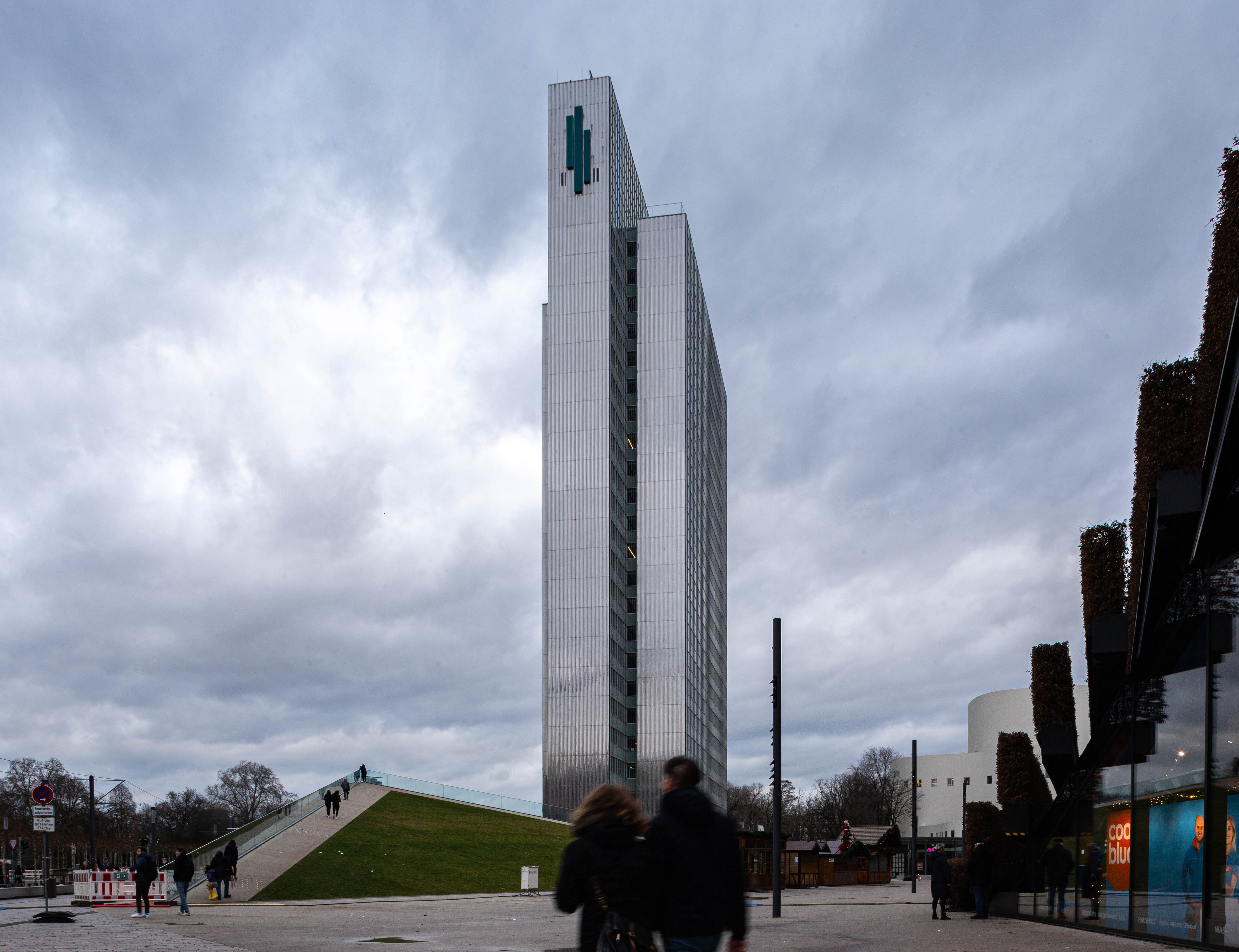 Porki #50 und das Dreischeibenhaus